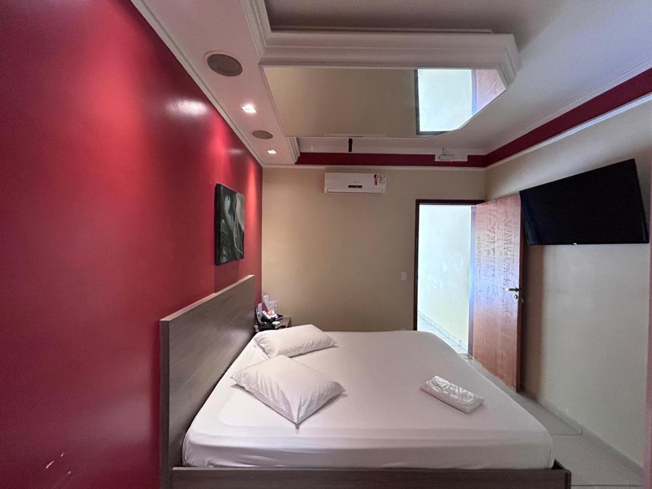 Alpha Motel Amparo  Esterno foto