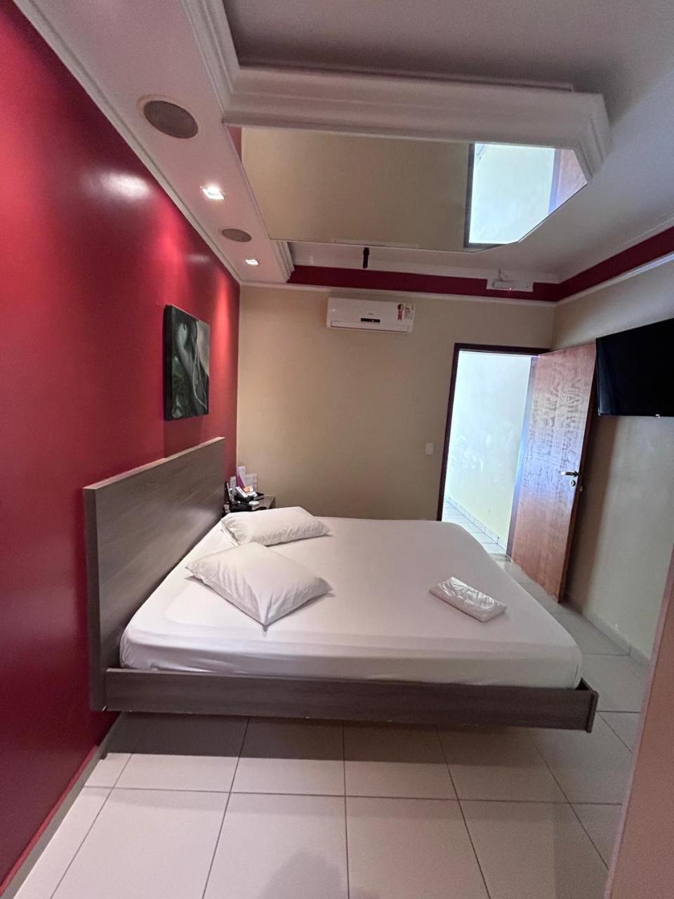 Alpha Motel Amparo  Esterno foto